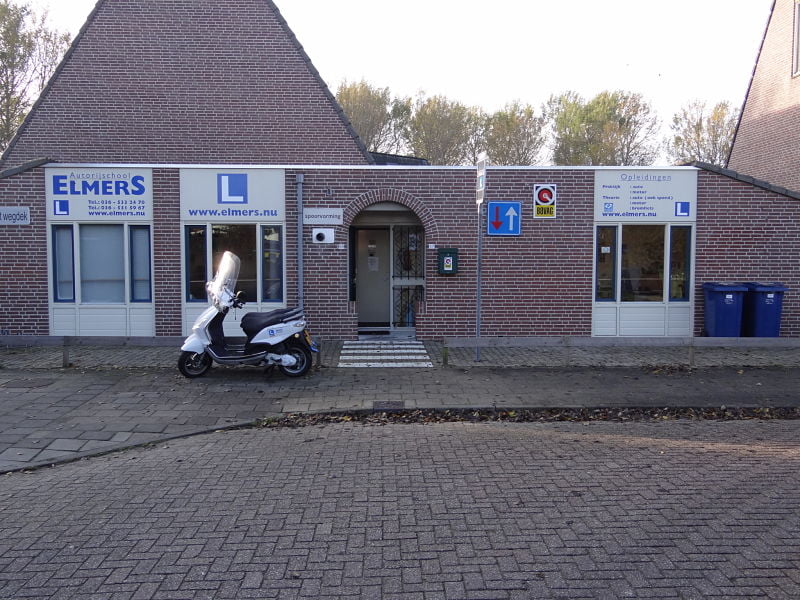 Elmers Rijschool motor rijles motorrijles bromfiets rijbewijs